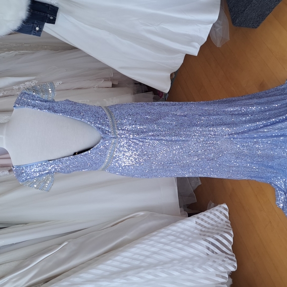 All sequin dress - Picture 4 of 6